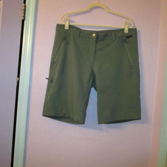 Jack Wolfskin ACTIVATE Bermuda Size L SHORTS Light ZIP POCKET Stretch HIGH RISE - Picture 1 of 12
